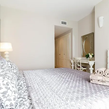 La Goleta - San Pedro Beachside, 200m Lejlighed Marbella