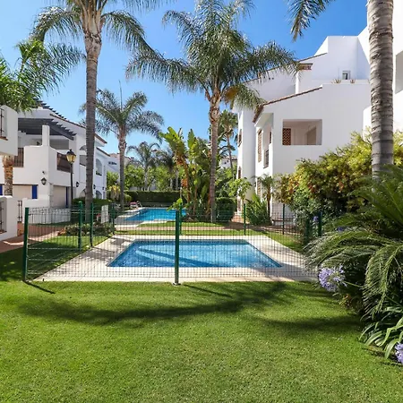Apartment La Goleta - San Pedro Beachside, 200m Marbella