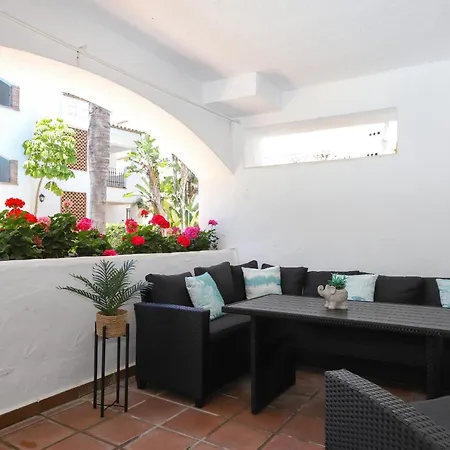 Apartment La Goleta - San Pedro Beachside, 200m Marbella